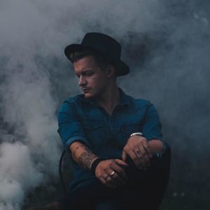 Meet your Posher, Corbin